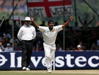 Murali in familiar pose