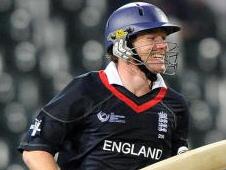 Eoin Morgan celebrates England's victory over Sri Lanka