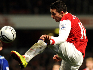 Robin van Persie can't stop scoring since returning from injury 