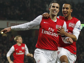 Two penalties against Aston Villa extended Robin van Persie's fine run