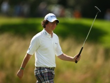Bill Elliott believes that Rory McIlroy's putting could let him down in Dubai