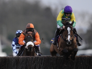 Long Run and Kauto Star head the Gold Cup entries.