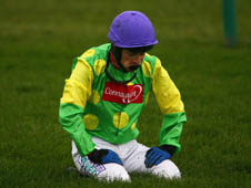 Sam Thomas will be on board Sambulando this afternoon at Ffos Las.