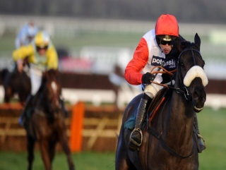 Big Buck's looks impossible to oppose in the World Hurdle.