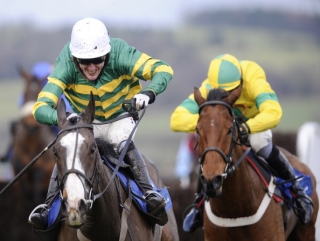 Synchronised (left) heads the weights.