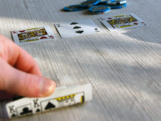 http://betting.betfair.com/poker/board-texture.jpg