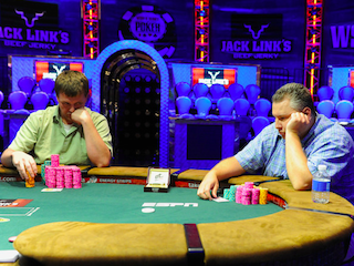 Mitch Schock (left) and Rodney Brown (right), heads up for the bracelet in Event #39 (Photo credit: PokerNews / WSOP.com)
