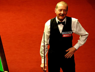 Steve Davis just keeps on trucking!