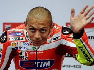 Rossi salutes his fans