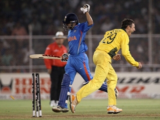 Hussey, D should feature for Punjab 