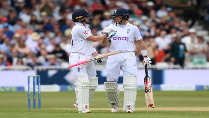 Ollie Pope and Joe Root