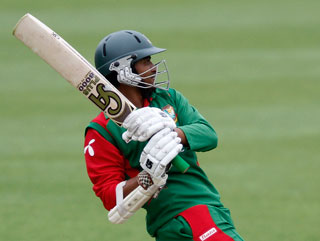 Watch Shakib al Hasan shine for Bangladesh