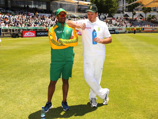 The skipper and the potential record-breaker. Graeme Smith has a fabulous bowler in Vernon Philander.