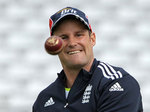 Michael Vaughan: A good knock from Strauss could mean first blood England  Image