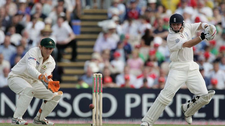 Ian Bell 2005.jpg