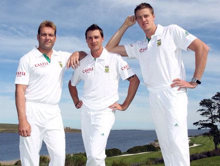 The pose may not be too menacing but Dale Steyn's pace, Morne Morkel's extra bounce and Kallis' nagging line can create Sri Lanka a host of problems. 