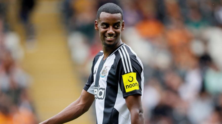 1280 Alexander Isak Newcastle pre season July 2024.jpg