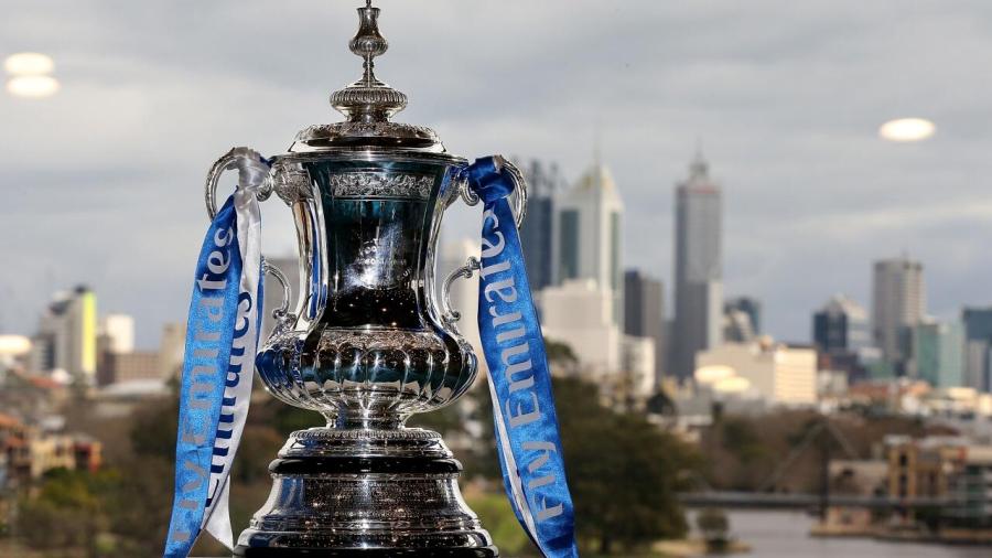 1280 FA Cup trophy.jpg