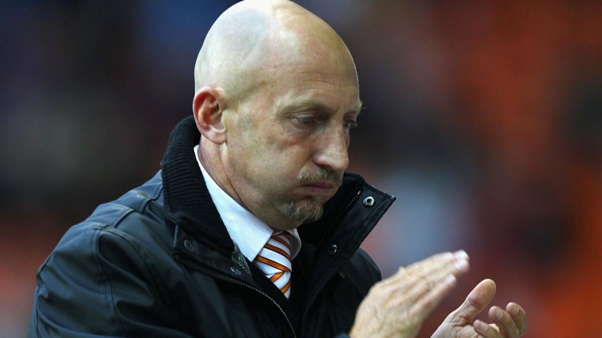 Swindon manager Ian Holloway 