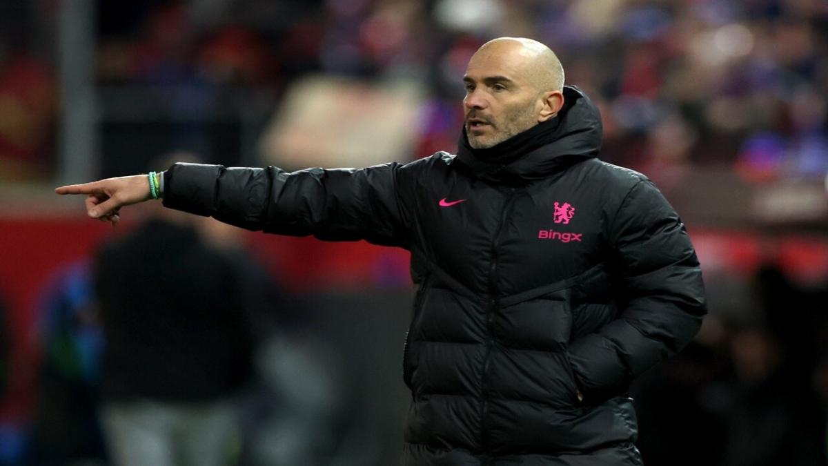 Chelsea boss Enzo Maresca