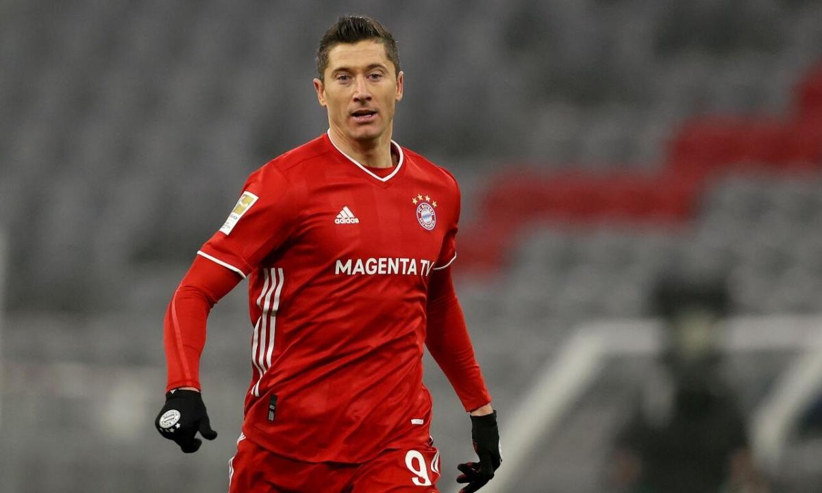 Robert Lewandowski playing for Bayern Munich