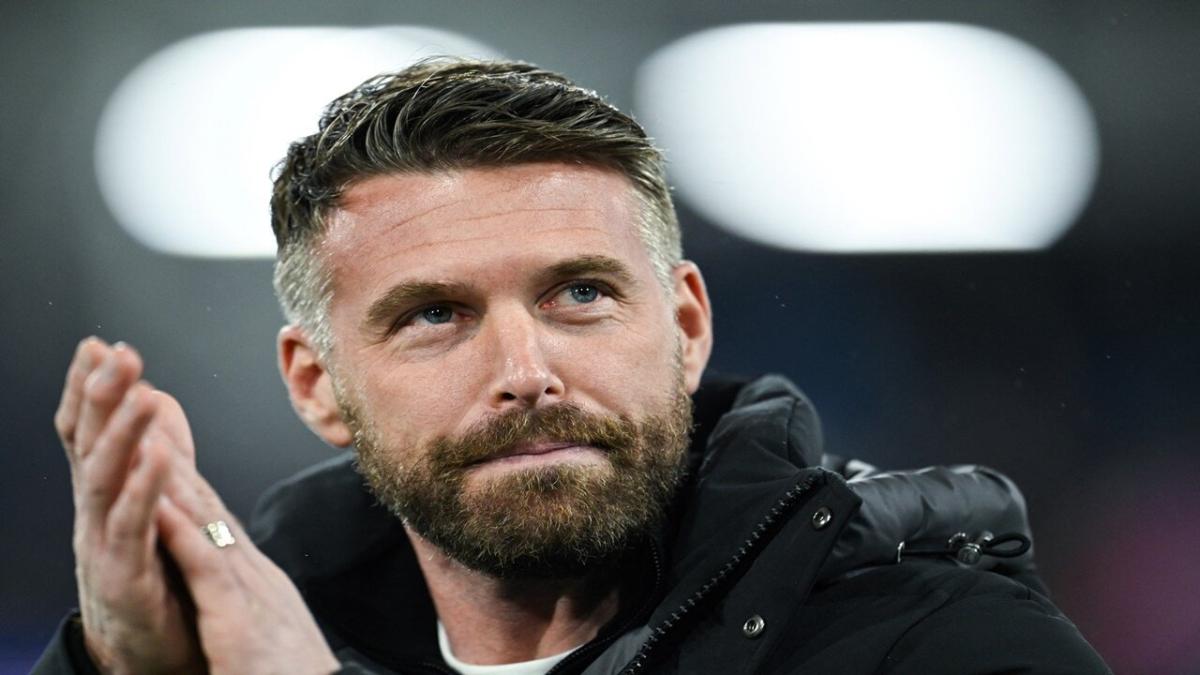 Rob Edwards, Luton boss