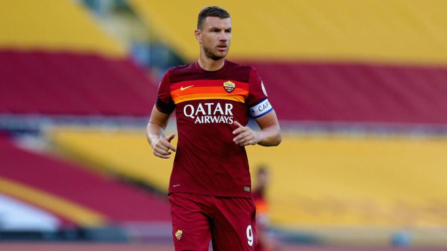 Dzeko-202021-kit-roma.jpg