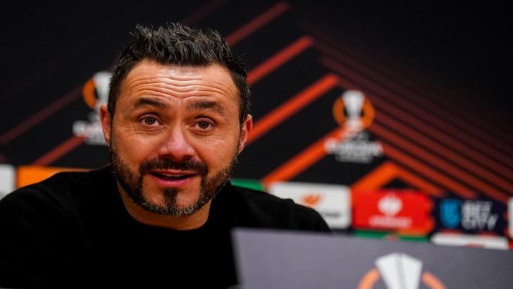 Roberto De Zerbi addresses the media in his press conference