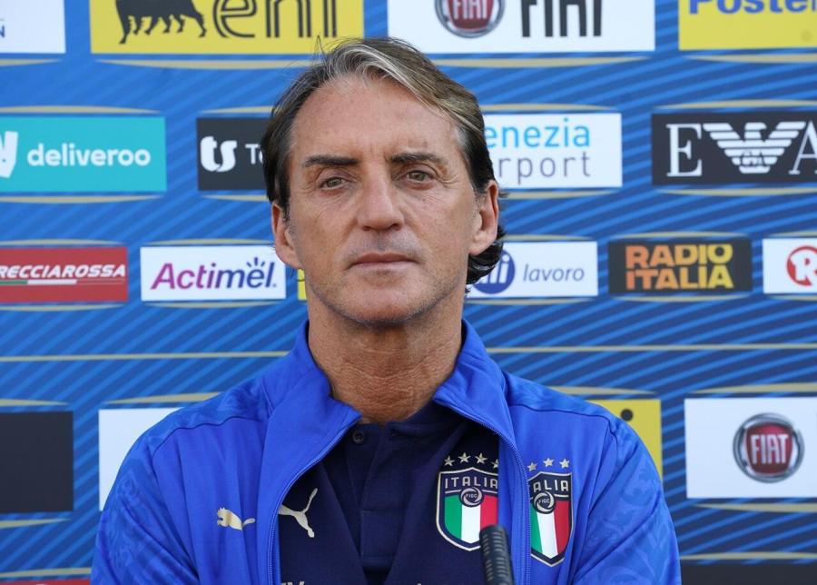 R Mancini - 1280 (2).jpg