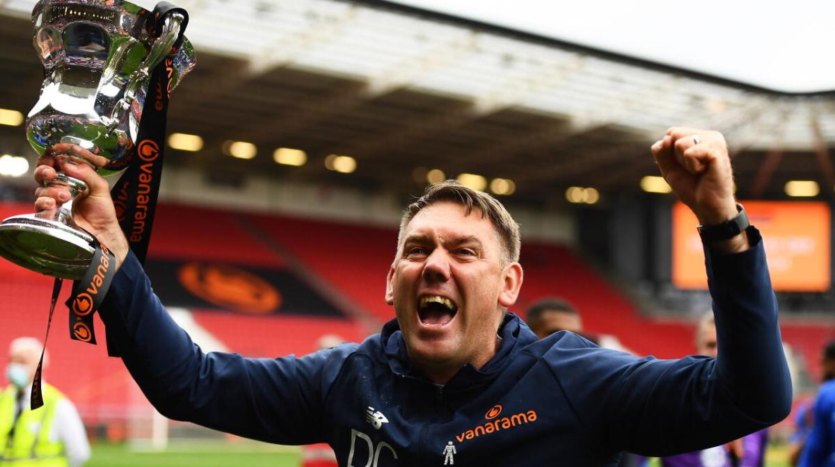 Dave Challinor, the Stockport manager