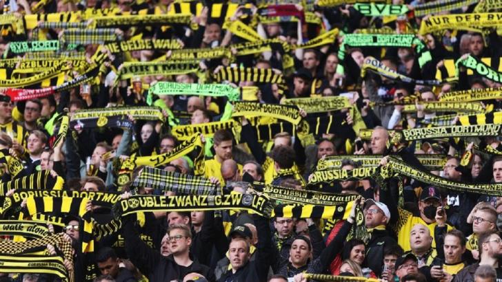 Borussia Dortmund fans