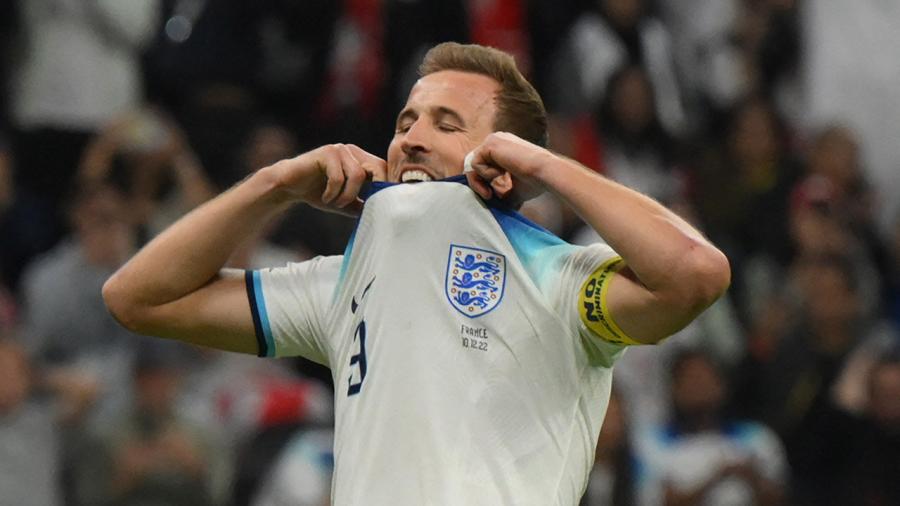 Harry Kane pen miss 1280.jpg