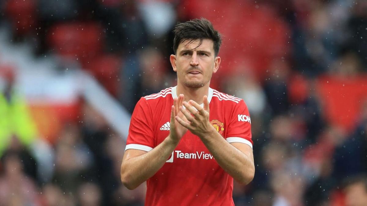 Harry Maguire playing for Man Utd
