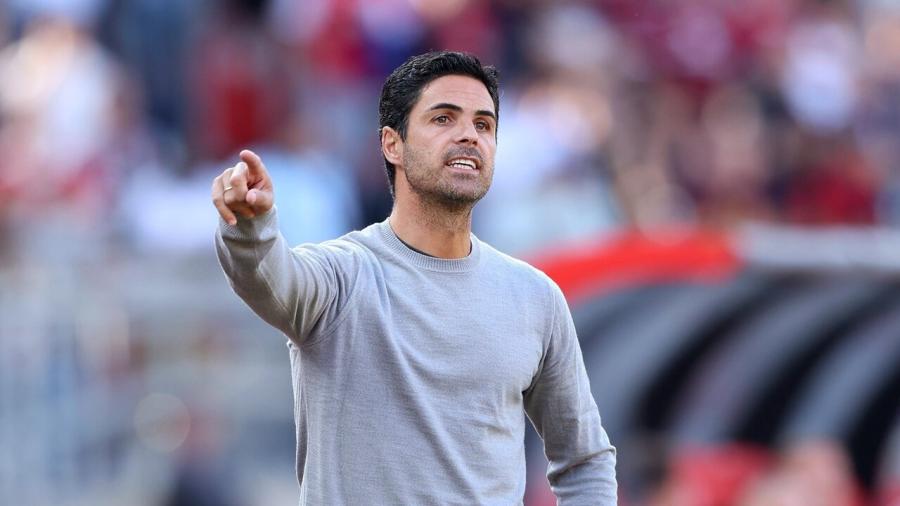 MikelArtetaPointing1280.jpg