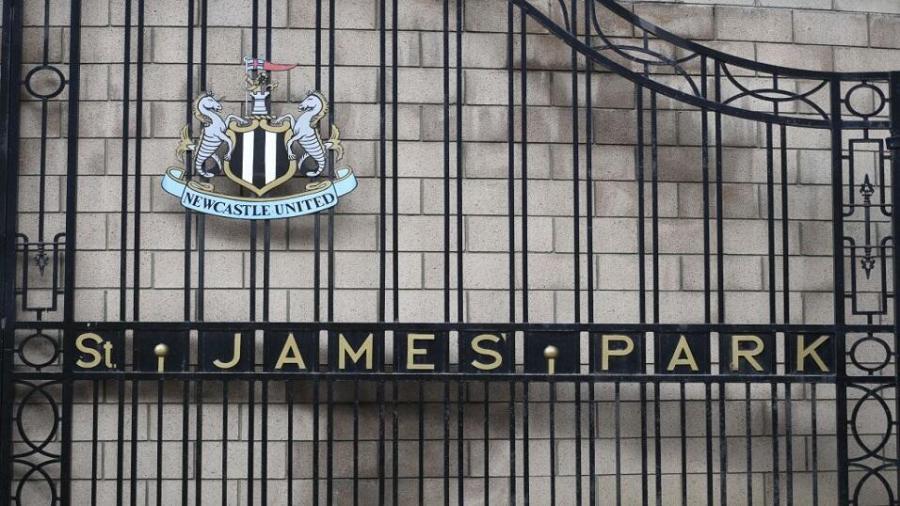 Newcastle St James' Park gates.jpg