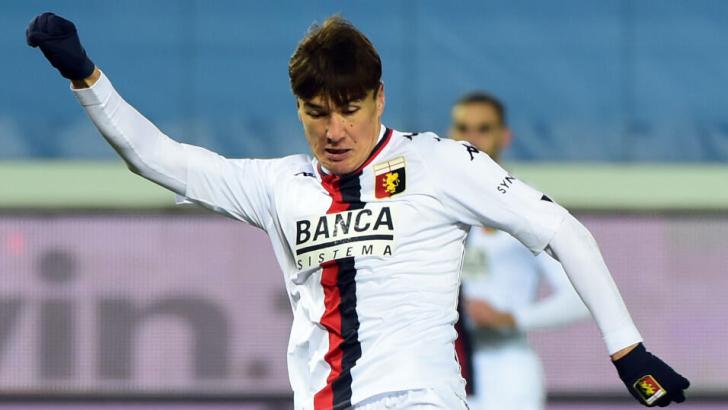 Genoa’s Eldor Shomurodov