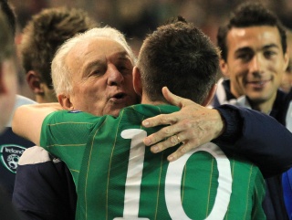Trapattoni embraces Keane 