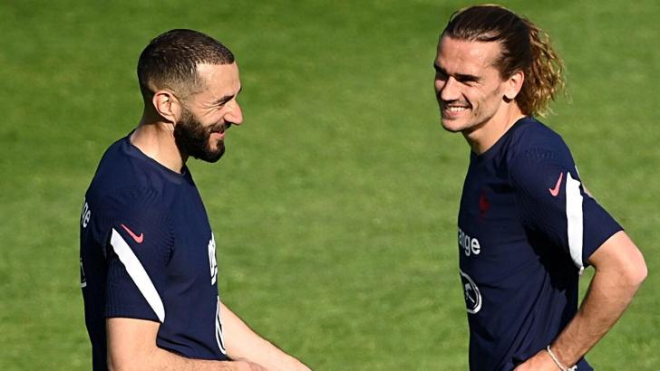 France and Real Madrid striker Karim Benzema with France and Barcelona attacker Antoine Griezmann