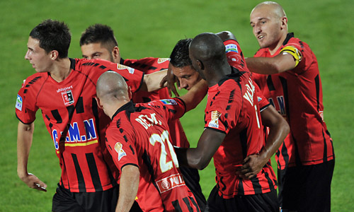 090 Football News Photo