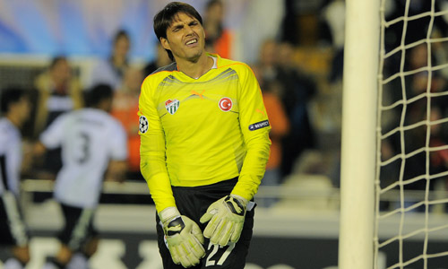 090 Football News Photo