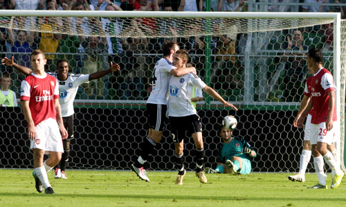 090 Football News Photo