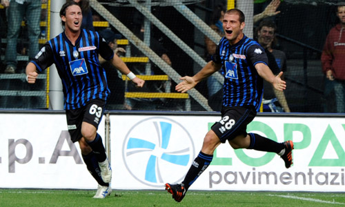 090 Football News Photo