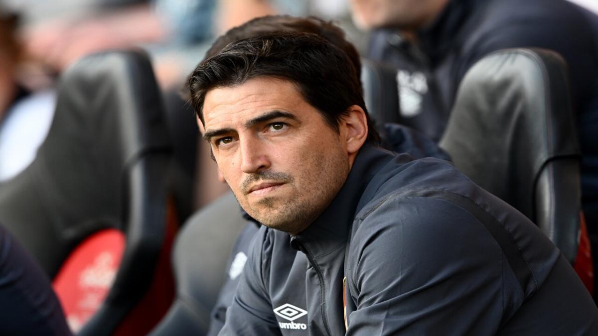 Bournemouth manager Andoni Iraola