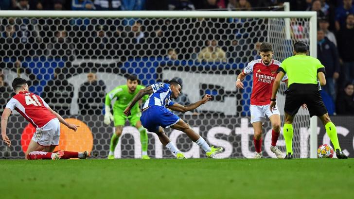 Action from Porto v Arsenal in Portugal