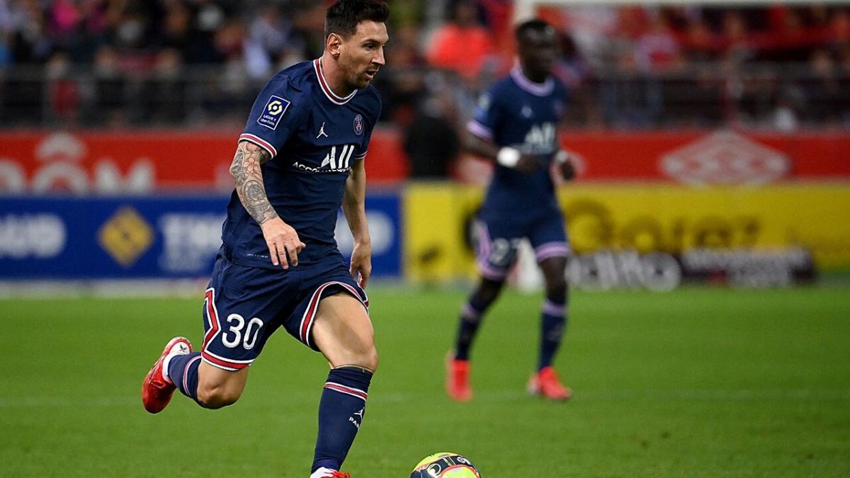 Messi playing for PSG