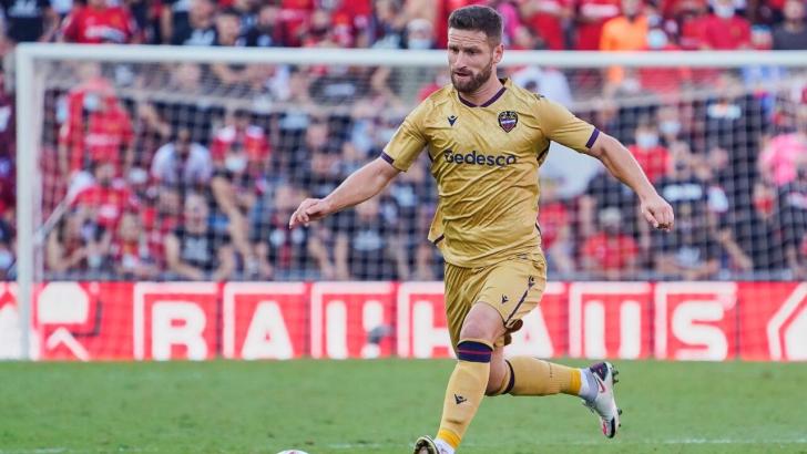 Shkodran Mustafi Levante