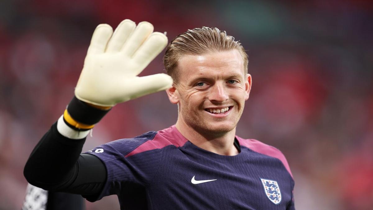 Everton goalkeeper - Jordan Pickford
