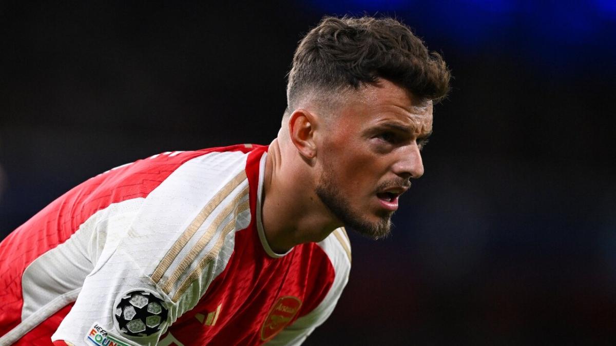 Ben White playing for Arsenal