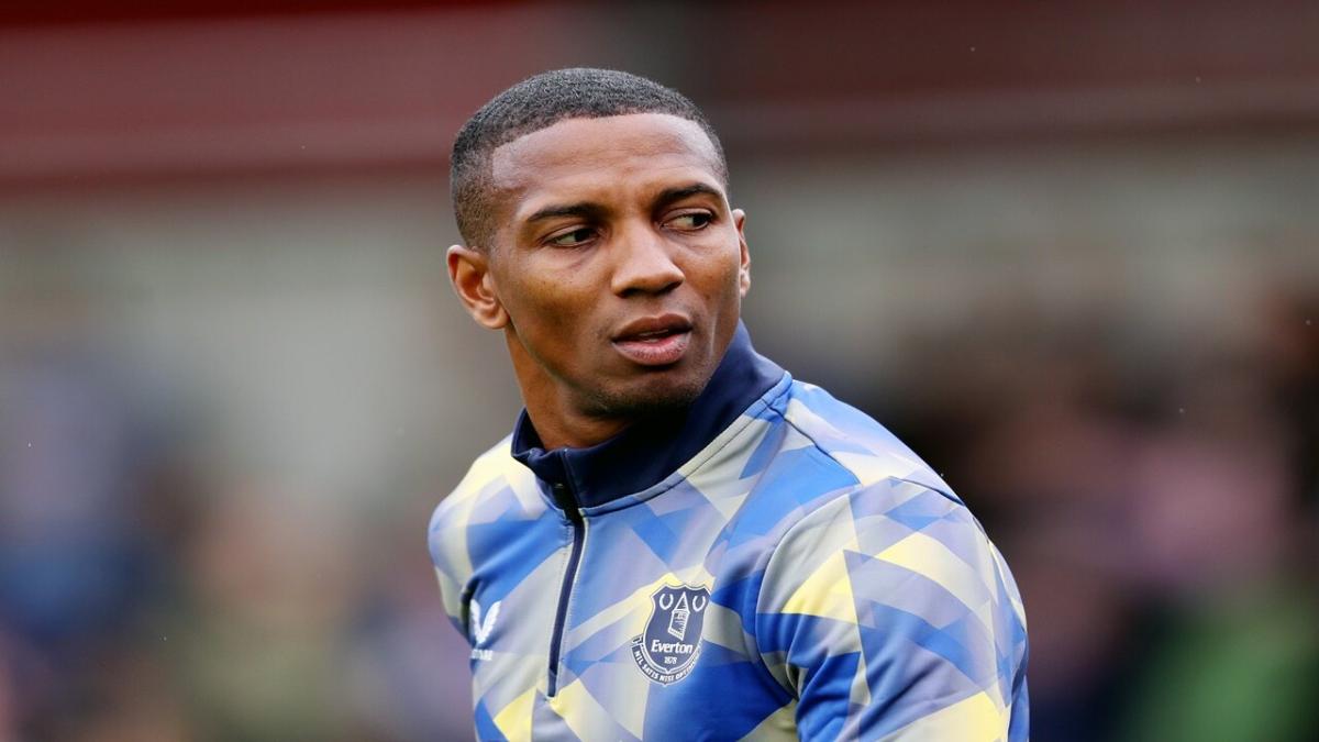 Ashley Young, Everton 