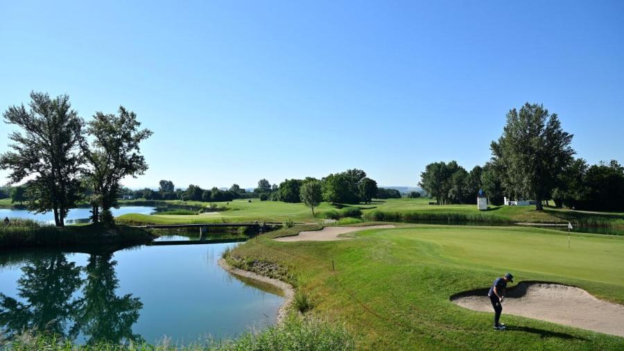 DIAMOND COUNTRY CLUB 2021 1.jpg